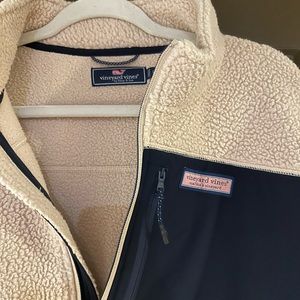 Vineyard Vines Men’s Sherpa Quarter Zip size Large